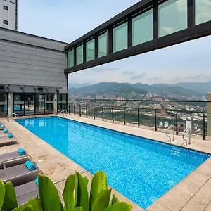 Estelar Square Medellin