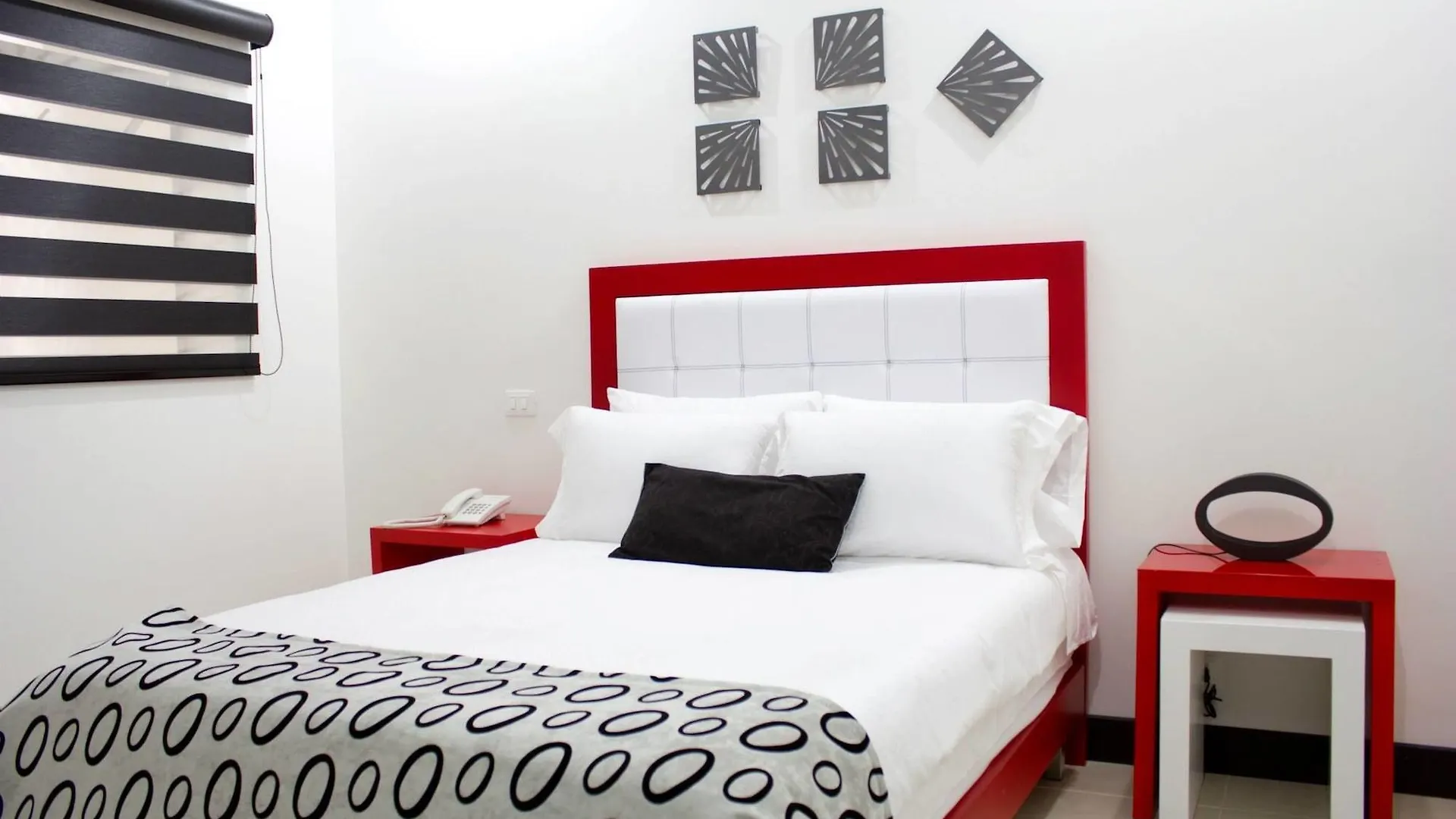 Hotel Merlott Lleras Medellin 3*,