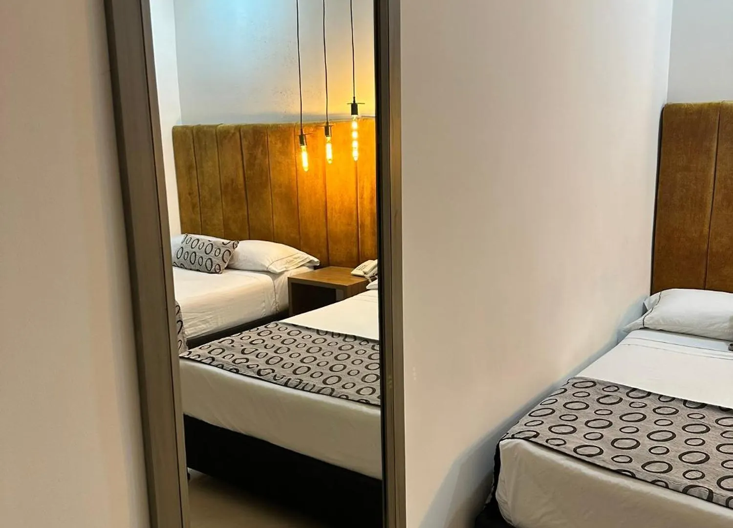 Hotel Merlott Lleras Medellin