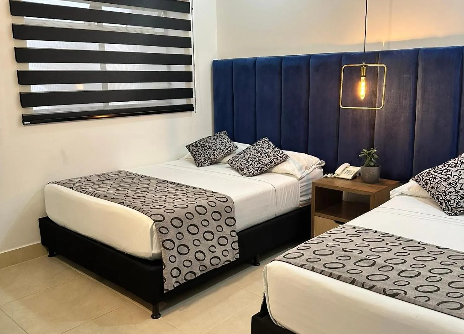 Hotel Merlott Lleras Medellin 3*,