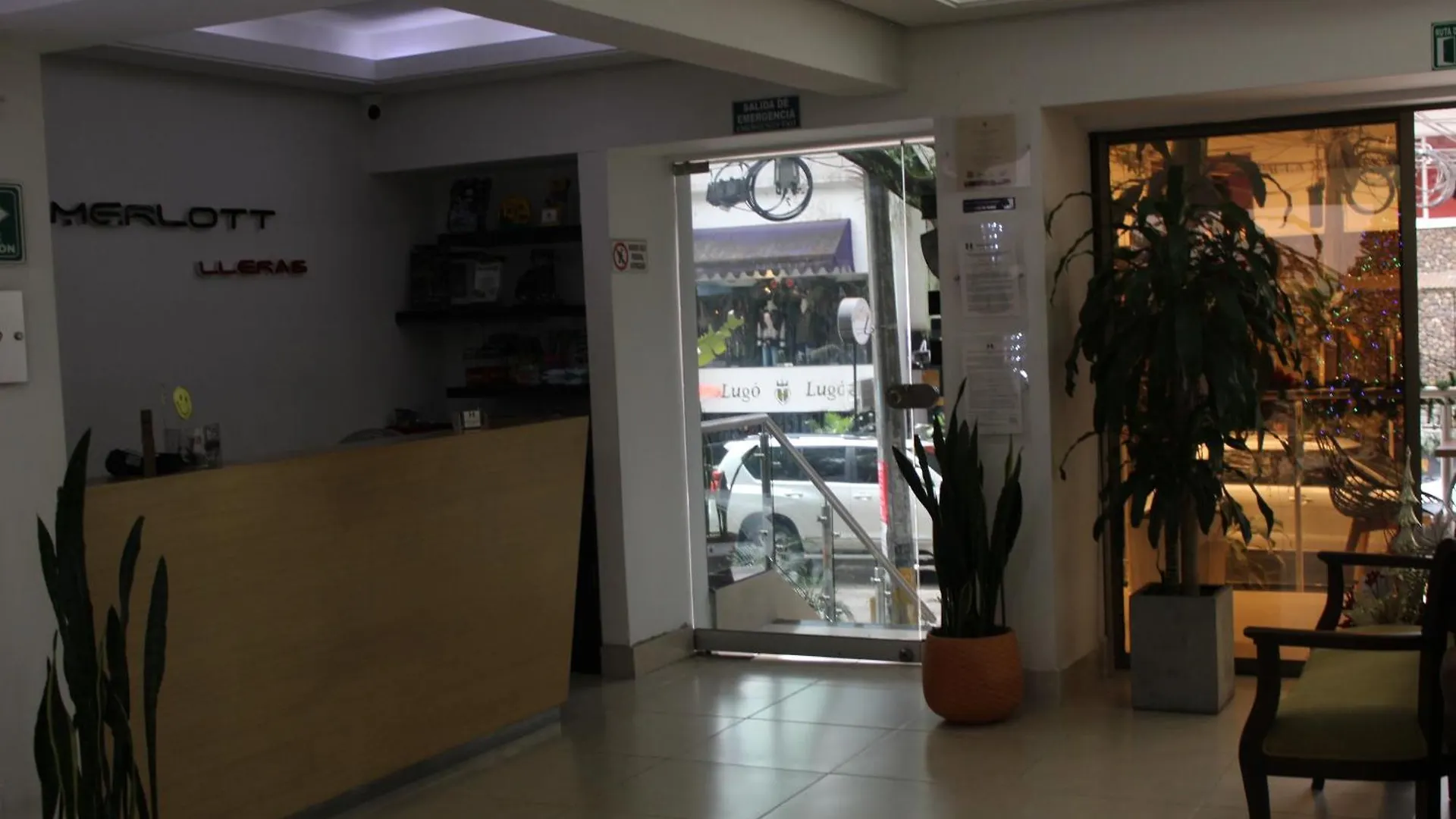 ***  Hotel Merlott Lleras Medellin Colombia