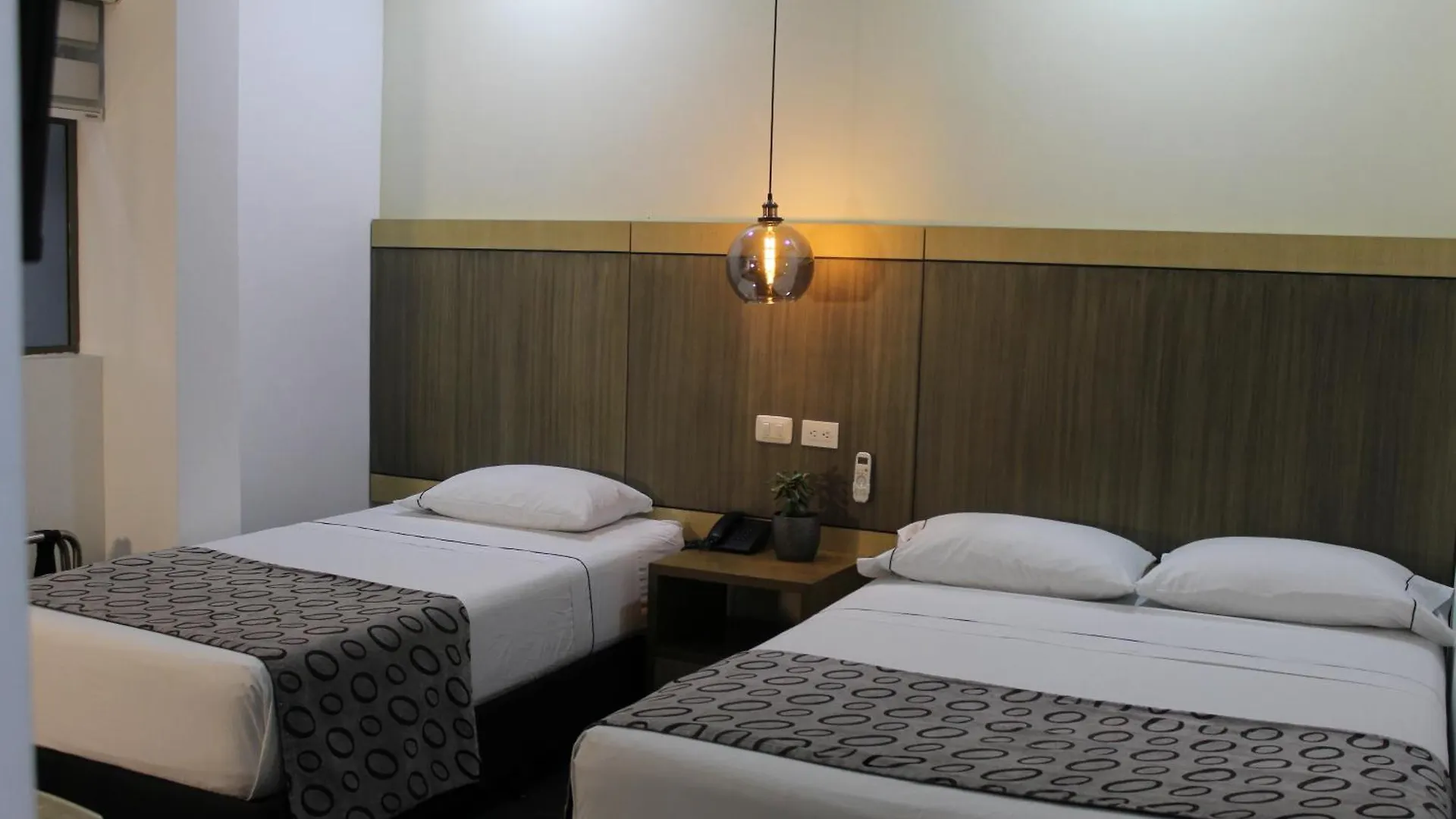 Hotel Merlott Lleras Medellin Colombia