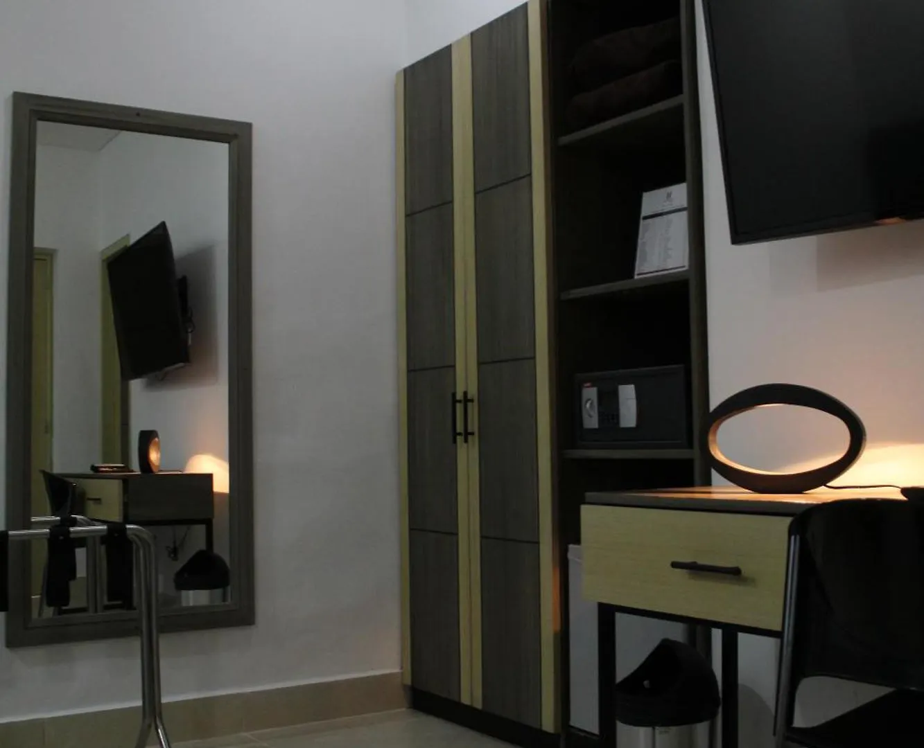 Hotel Merlott Lleras Medellin Colombia